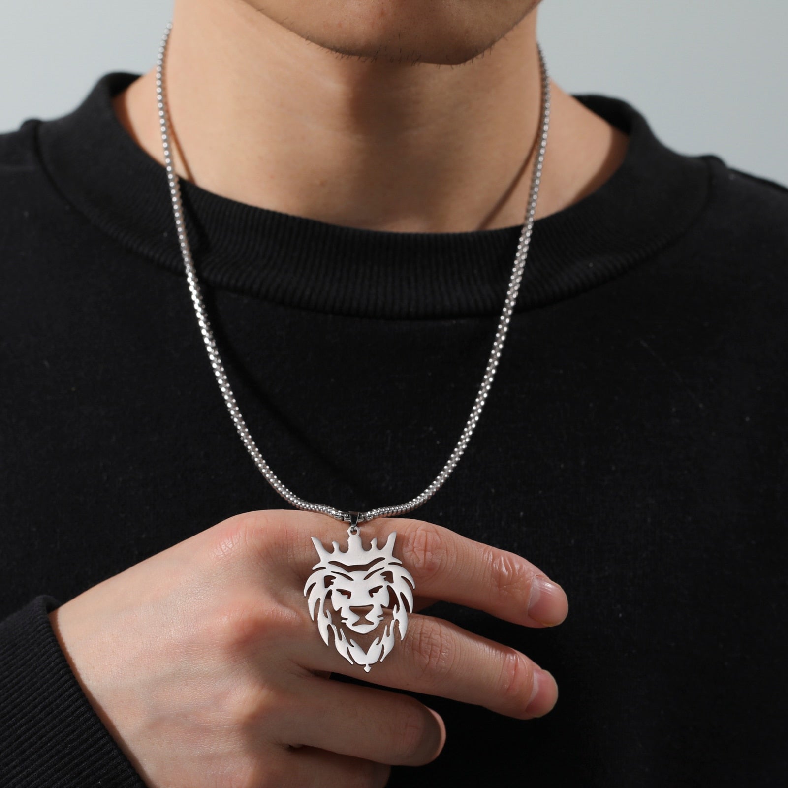 Colar Masculino Leão Prateado Lion King